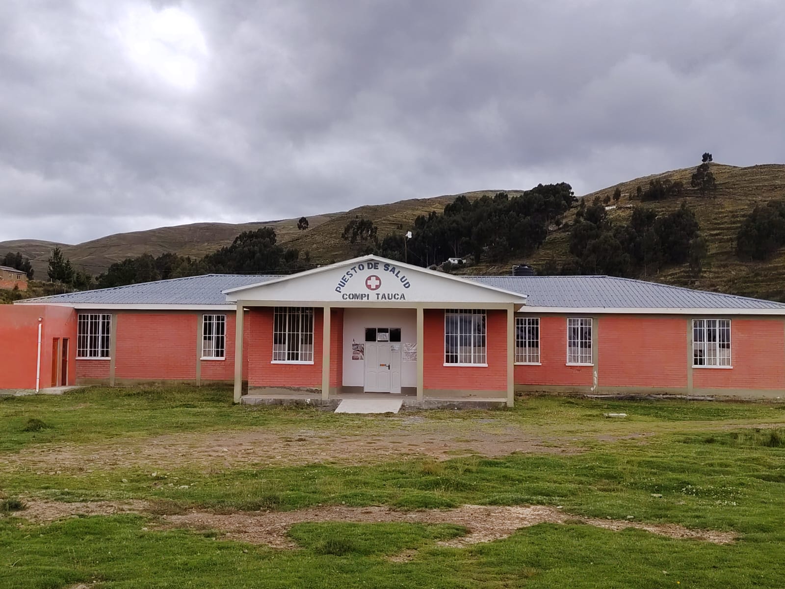 Centro de Salud de Compi Tauca